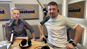 Po raz ostatni w tym składzie. Znajomi i bliscy zadają pytania Jakubowi Piekutowi na pożegnanie ze "Sportowym Weekendem" (WIDEO)