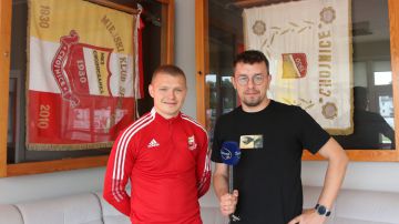 "Ta drużyna nie pokazała jeszcze całego swojego potencjału". Z Damianem Nowackim z Chojniczanki przed finiszem sezonu