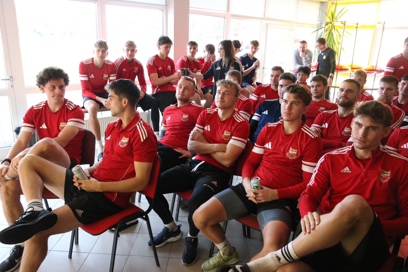 "Sportowy Weekend" na żywo ze stadionu. Jak Chojniczanka zareagowała na Koronę Kielce? Posłuchaj reportażu z losowania i rozmowy z prezesem