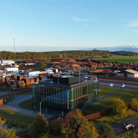 W Wielu udowodnili, jak wiele zalet ma drewno. Pionierski biurowiec przyszłości firmy Sylva oficjalnie otwarty (FOTO, RELACJA)