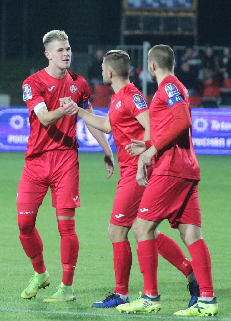 Byli piłkarze Chojniczanki i Bytovii Bytów w reprezentacji Polski. Jan Urban powołał Mateusza Żukowskiego i Karola Czubaka